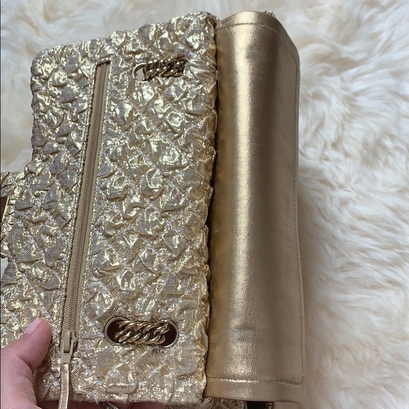 Authentic Chanel gold double flap bag - Picture 8 of 16